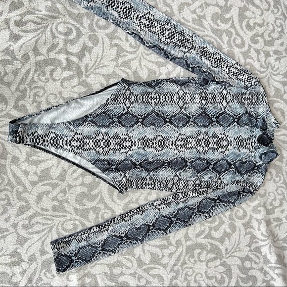 Womens bodysuits size S - Picture 5 of 10